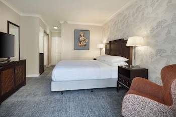 Deluxe Room, 1 King Bed