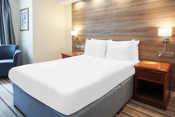 Deluxe Double Bed Apartment