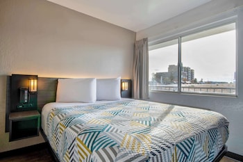Standard Room, 1 Queen Bed, Non Smoking