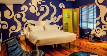 Deluxe King Suite