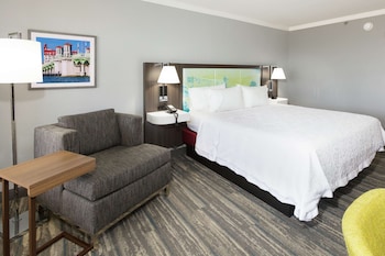 Deluxe Room, 1 King Bed