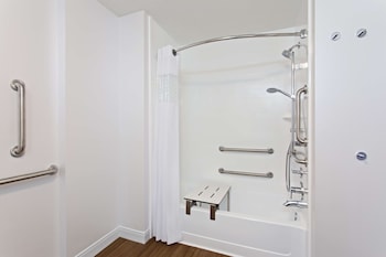 Room, 1 King Bed, Accessible, Jetted Tub