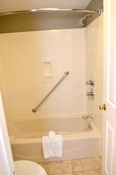 Standard Room, 1 King Bed, Accessible