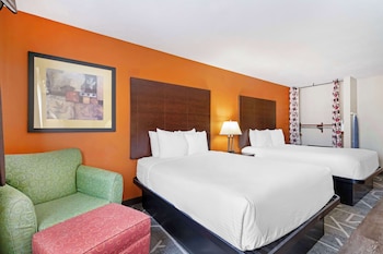 Standard Room, 2 Queen Beds, Accessible, Non Smoking (Interior)
