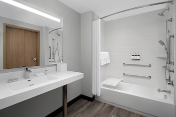 Room, 2 Queen Beds