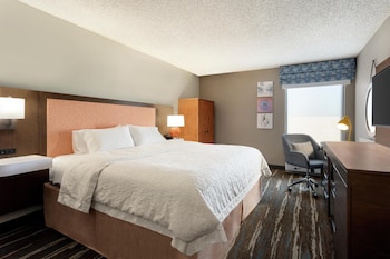 One King Bed, Non-Smoking, Accessible