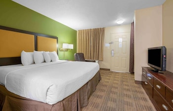 Room, 1 King Bed, Mobility Accessible, Non Smoking (Roll-In Shower, Kitchen)