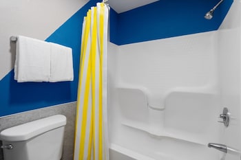 Room, 1 King Bed, Non Smoking