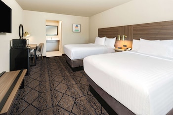 Deluxe Room, 2 Double Beds, Non Smoking