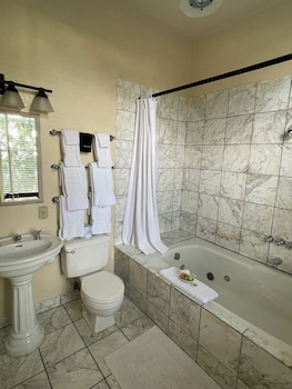 Exclusive Room