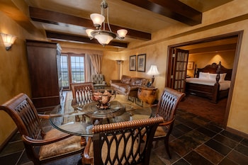 Premier Suite
