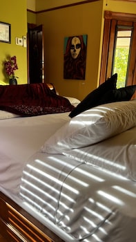 City Room, 1 Queen Bed