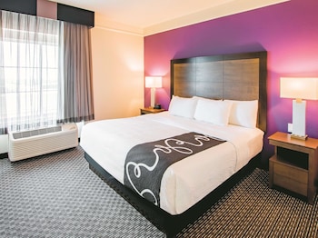 Suite, 1 King Bed, Non Smoking