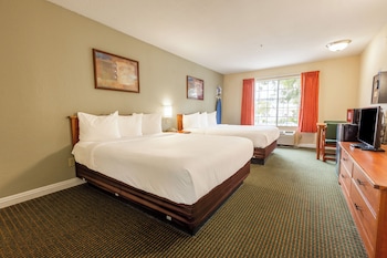 Room, 2 Queen Beds, Smoking