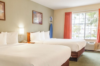 Room, 2 Queen Beds, Smoking