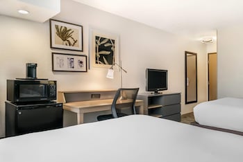 Room, 2 Queen Beds, Non Smoking