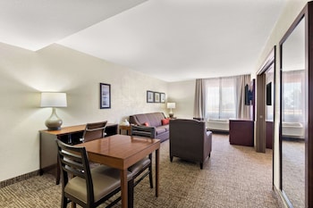 Suite, Multiple Beds, Non Smoking