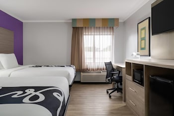 Room, 2 Queen Beds, Non Smoking