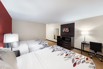 Deluxe Room, 2 Queen Beds, Non Smoking