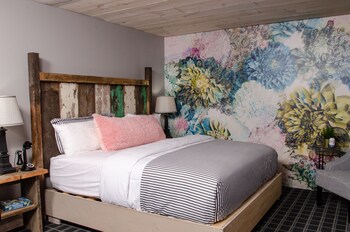 Twin Bing 1 King Bed