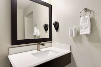 Room, Accessible, Non Smoking (1 Double and 1 Single Bed Mobility)