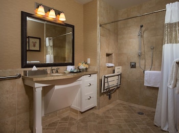 Suite, Ground Floor