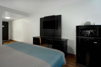 Deluxe Room, 1 King Bed, Non Smoking