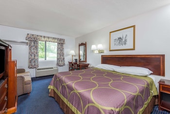 Room, 1 King Bed, Smoking