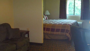 One king suite non smoking