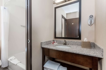 Room, 2 Queen Beds, Non Smoking, Ground Floor (First Floor)