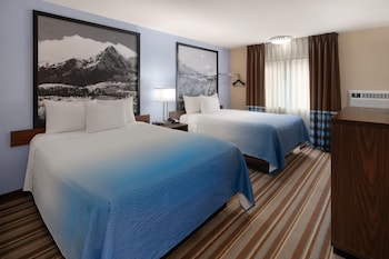 Room, 2 Queen Beds, Non Smoking, Ground Floor (First Floor)