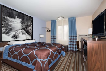 Room, 1 Queen Bed, Accessible, Non Smoking (First Floor)