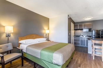 Standard Room, 1 Queen Bed, Non Smoking