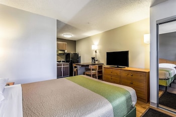 Standard Room, 1 Queen Bed, Non Smoking