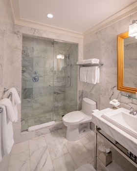 Deluxe Suite, 1 King Bed