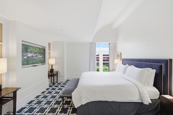 Deluxe Suite, 1 King Bed