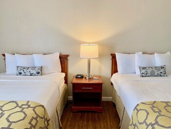 Room, 2 Double Beds, Non Smoking