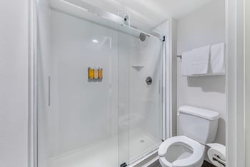 Standard Room, 2 Double Beds, Non Smoking