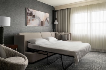 1 Bedroom Presidential Suite 1 King, Separate Living Room Sofa Bed