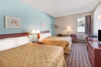 Standard Room, 1 King Bed