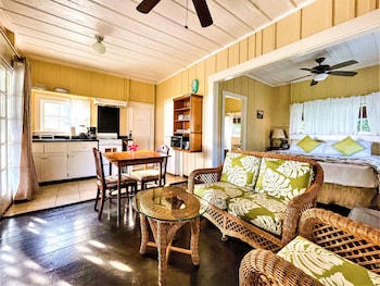 Coast Cottage, 1 Bedroom, Oceanfront (King or Queen)