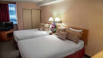 Deluxe Room, Multiple Beds