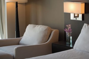Premium Room, 2 Queen Beds, Club Lounge Access (High Floor)