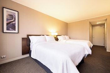 Standard Room, 2 Queen Beds, Garden View