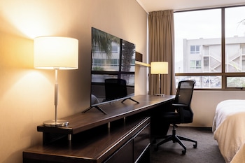 Standard Room, 2 Queen Beds, Garden View