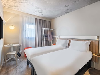Standard Room, 2 Twin Beds