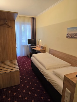 Standard Single Room, 1 Twin Bed, Balcony