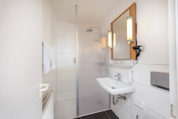 Standard Room, Multiple Beds, Accessible