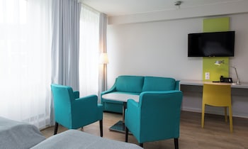 Family Room, 1 Double or 2 Twin Beds, Non Smoking (Standard)