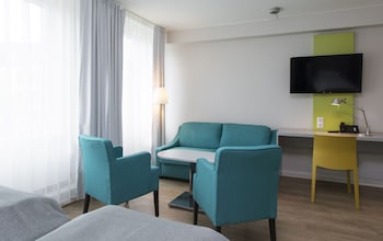 Family Room, 1 Double or 2 Twin Beds, Non Smoking (Standard)